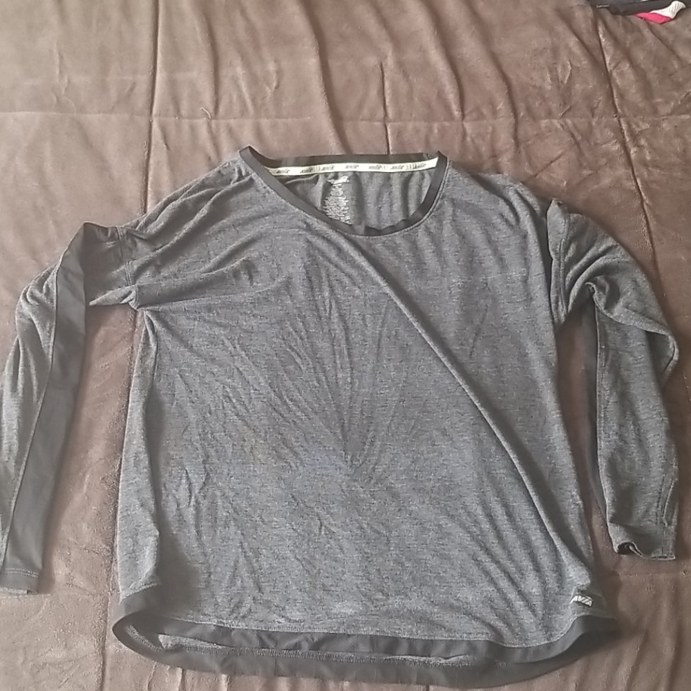 Athletic shirt